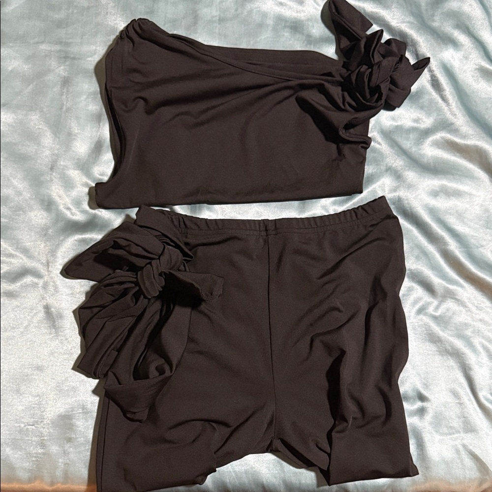 Chic Two Piece Set - Picture 3 of 3